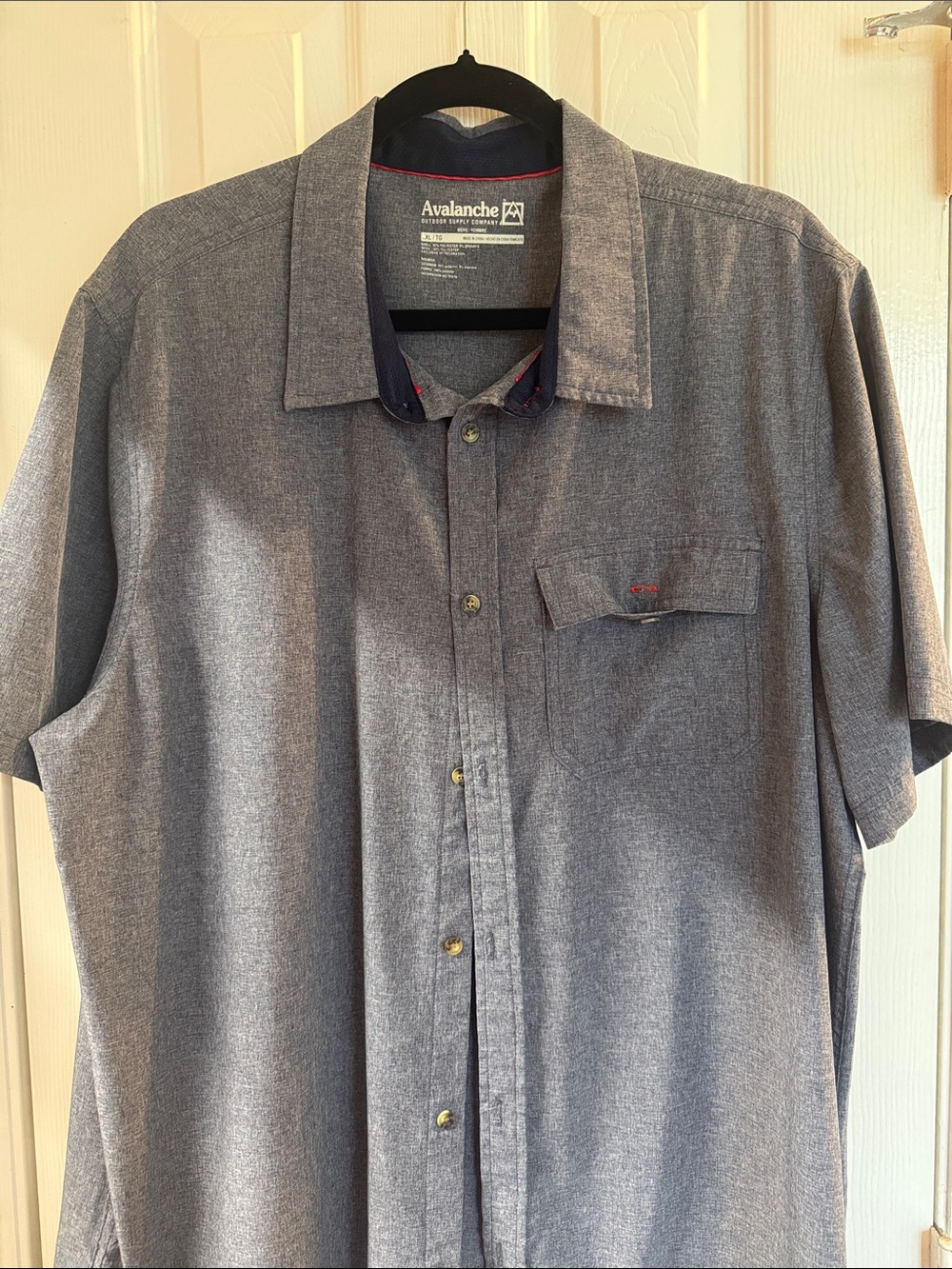 Avalanche Men's Short-Sleeve Button-Down Shirt in Heather Gray-Blue
